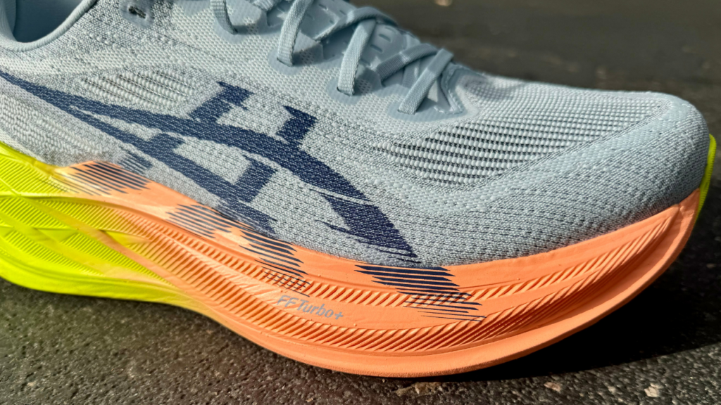 Asics Superblast 2 cushion and upper