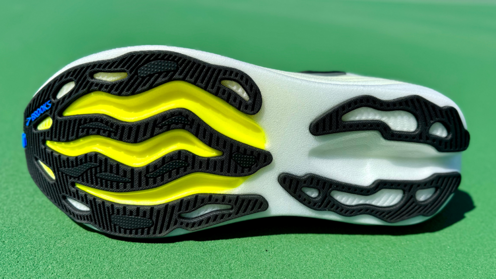 Brooks Glycerin Max outsole full view