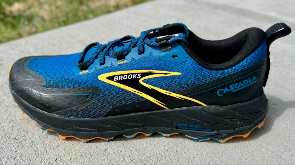 Brooks Cascadia 18 lateral view