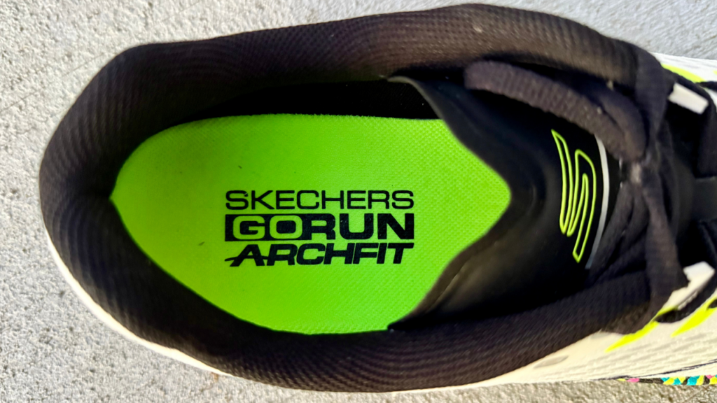 Skechers GO RUN Razor 5 Archfit close up