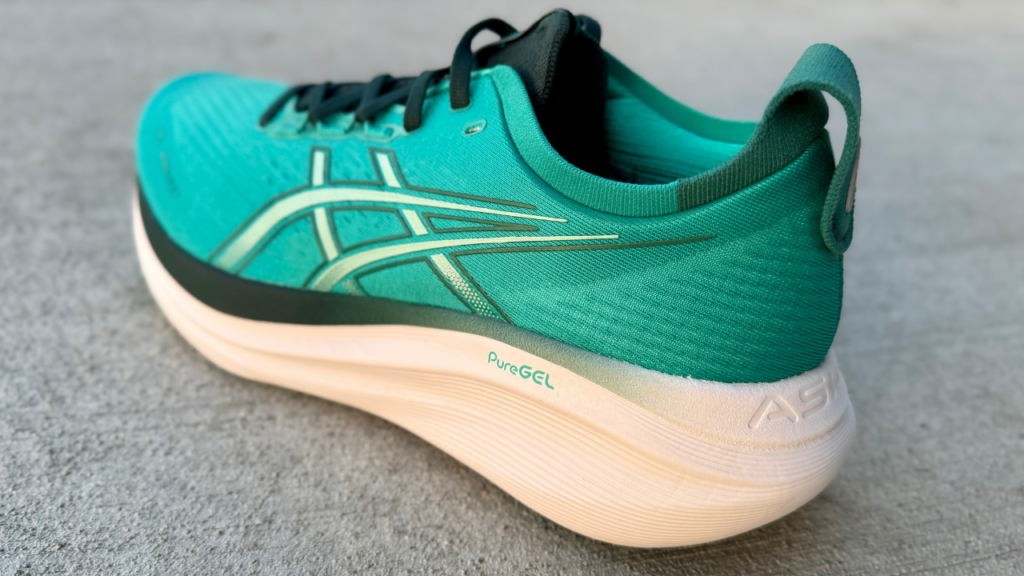 Asics Gel-Nimbus 27 heel view