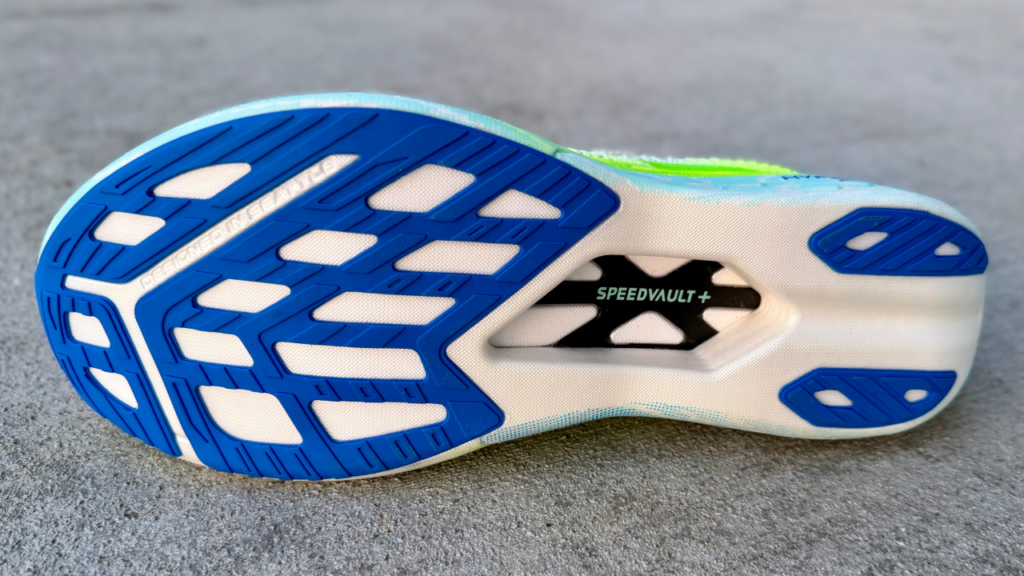 Brooks Hyperion Elite 4 PB outsole traction