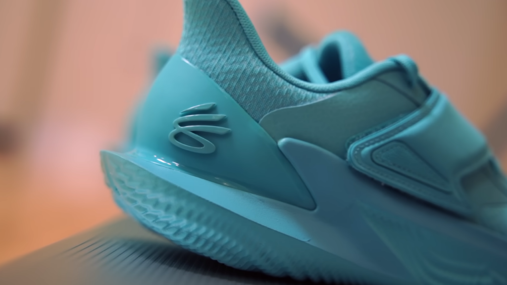 Curry Fox 2 heel counter close up