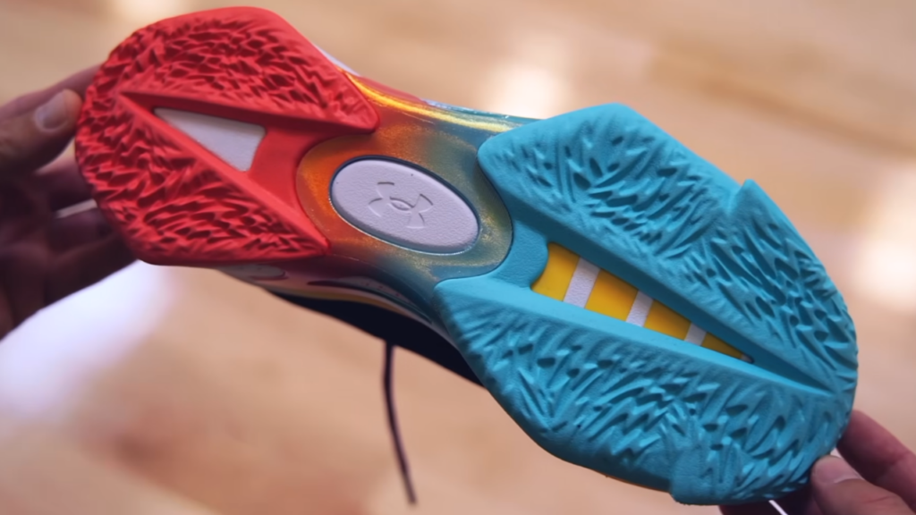 Curry Series 7 outsole traction