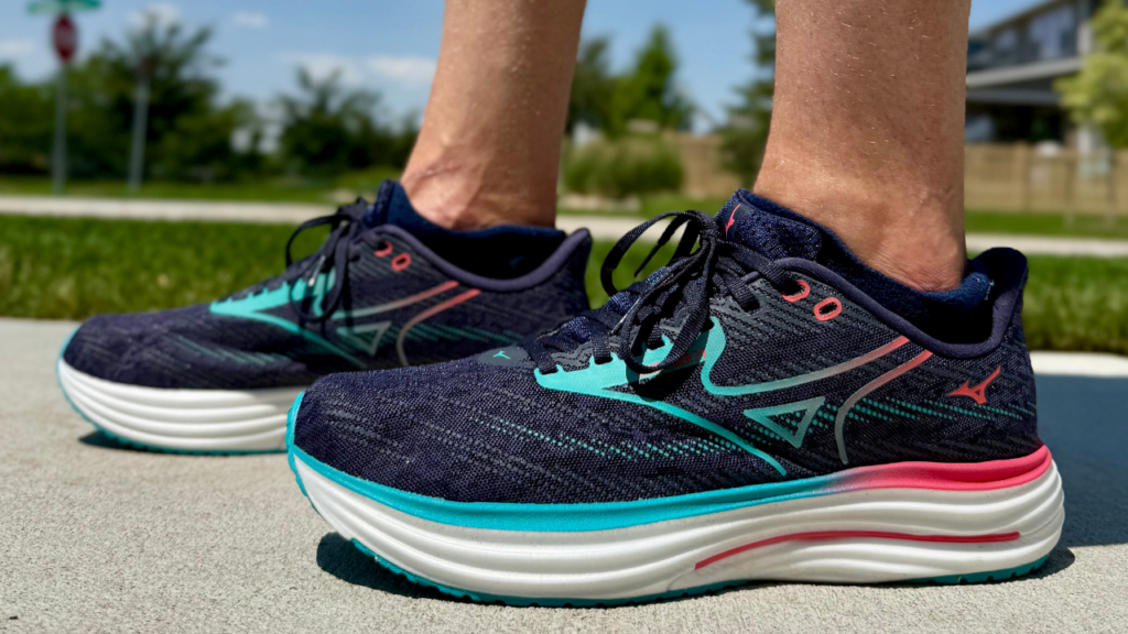 Mizuno Wave Rider 29 on foot in the sun