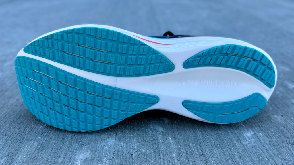 Mizuno Wave Rider 29 outsole traction