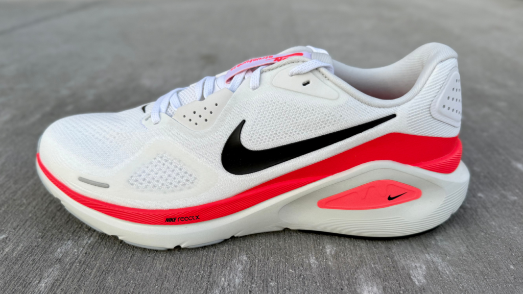 Nike Structure 26 lateral side view