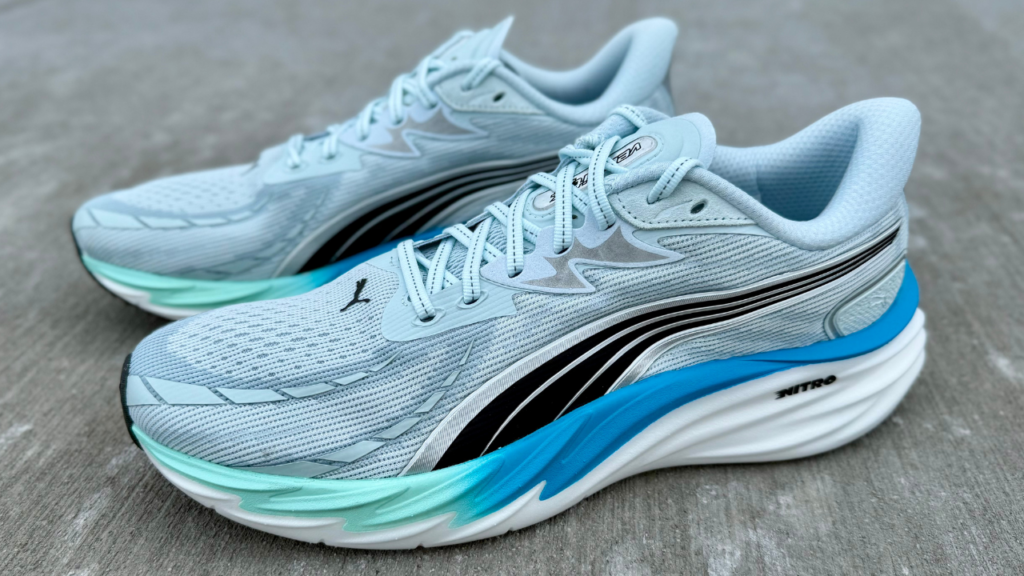 Puma Velocity Nitro 4 both shoe on concrete