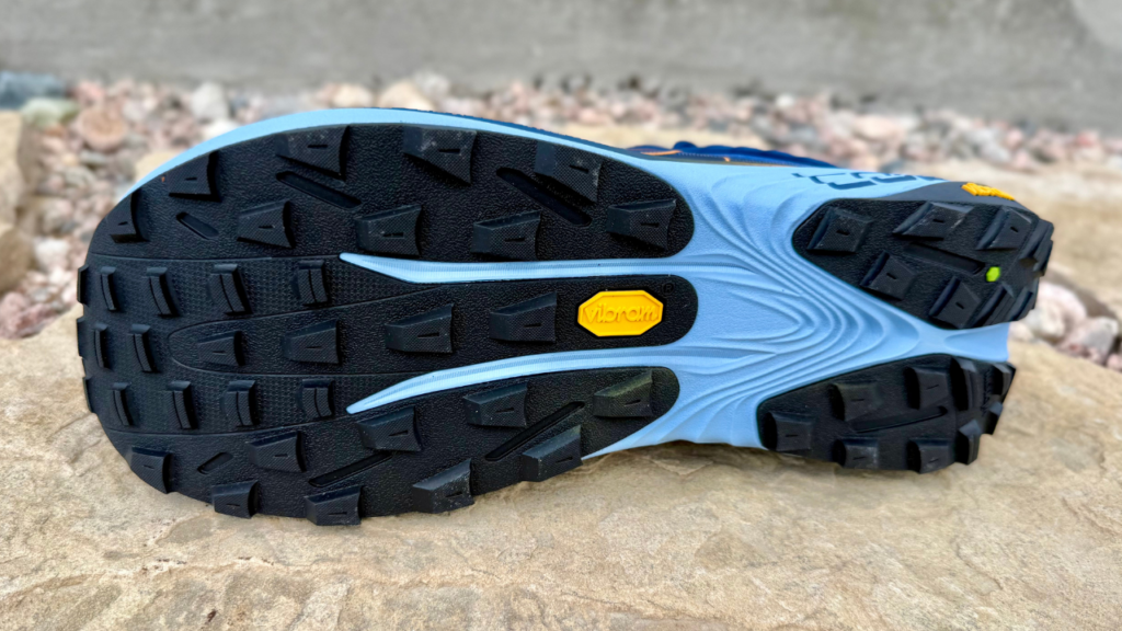 Topo Vista outsole traction