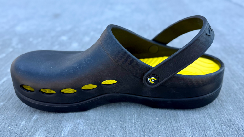 VKTRY Recovery Clog medial side view