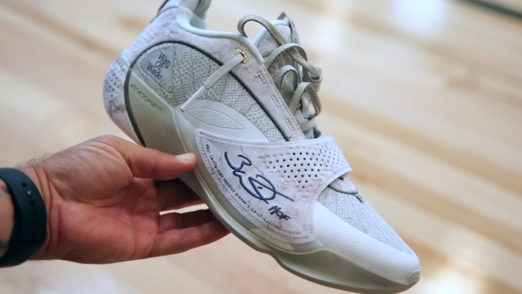 Way of Wade All City 13 Encore in hand materials