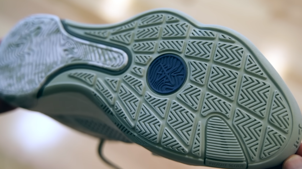 Way of Wade All City 13 Encore outsole traction