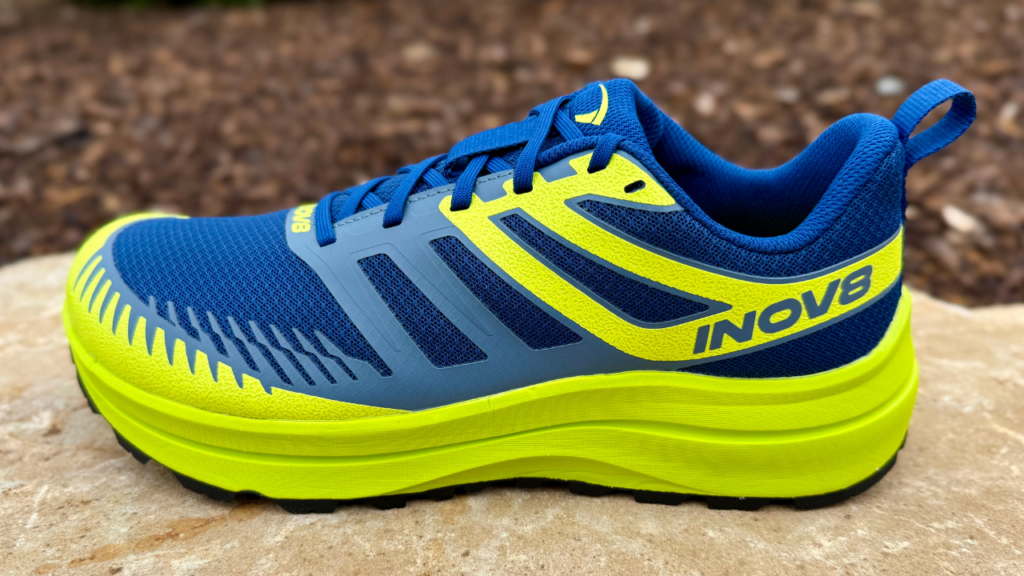 Inov-8 Trailfly Max lateral side view