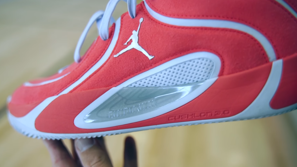 Jordan Tatum 4 cushion close up