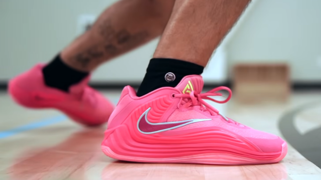 Nike Giannis Freak 7 sidewall