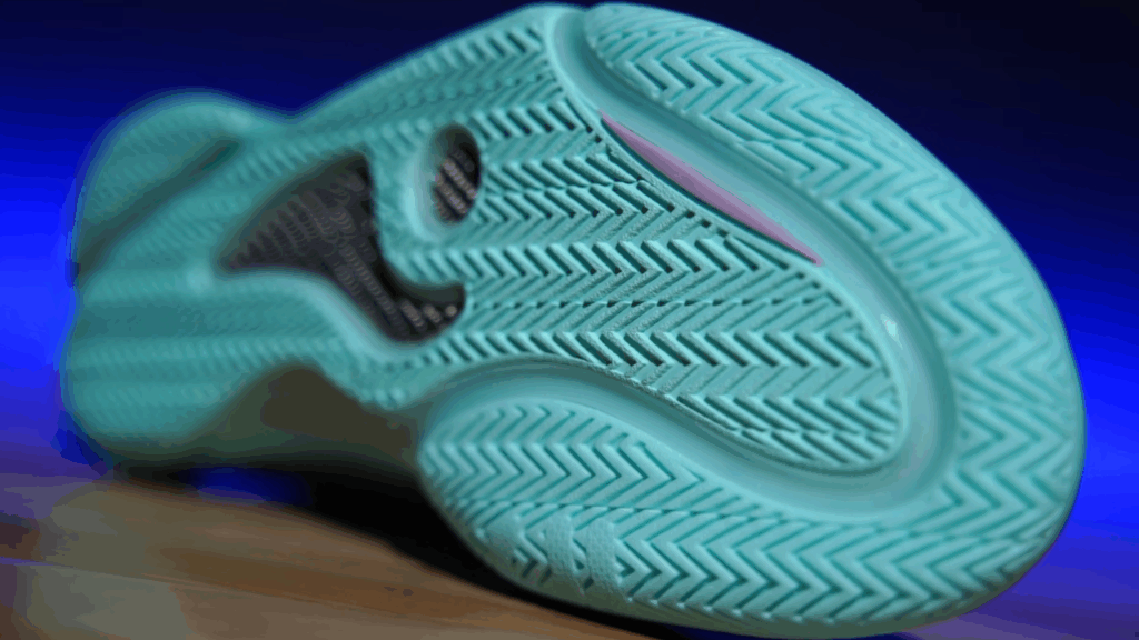 Way of Wade 808 5 Ultra V2 outsole traction