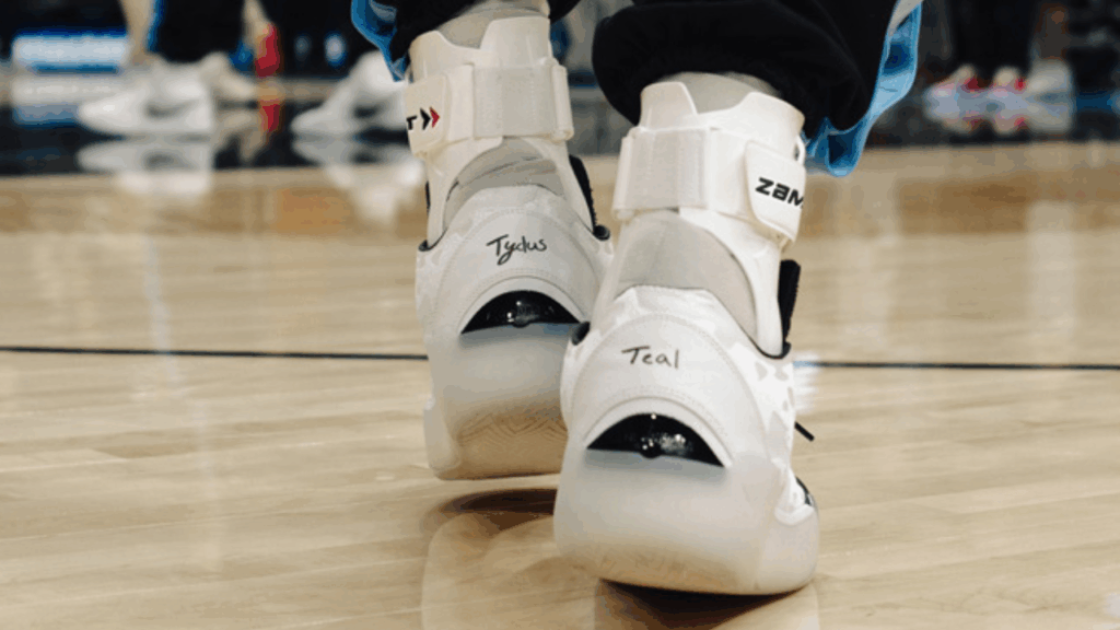 Zamst A2-DX on foot of Trae Young