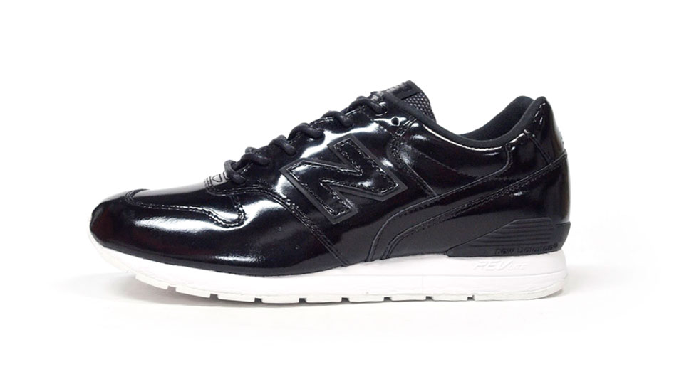 new balance 996 black leather