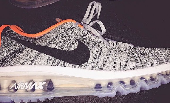 nike air max with clear bottom