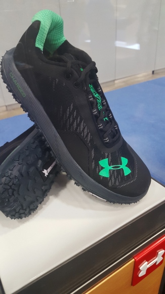 under armour flat tire shoes