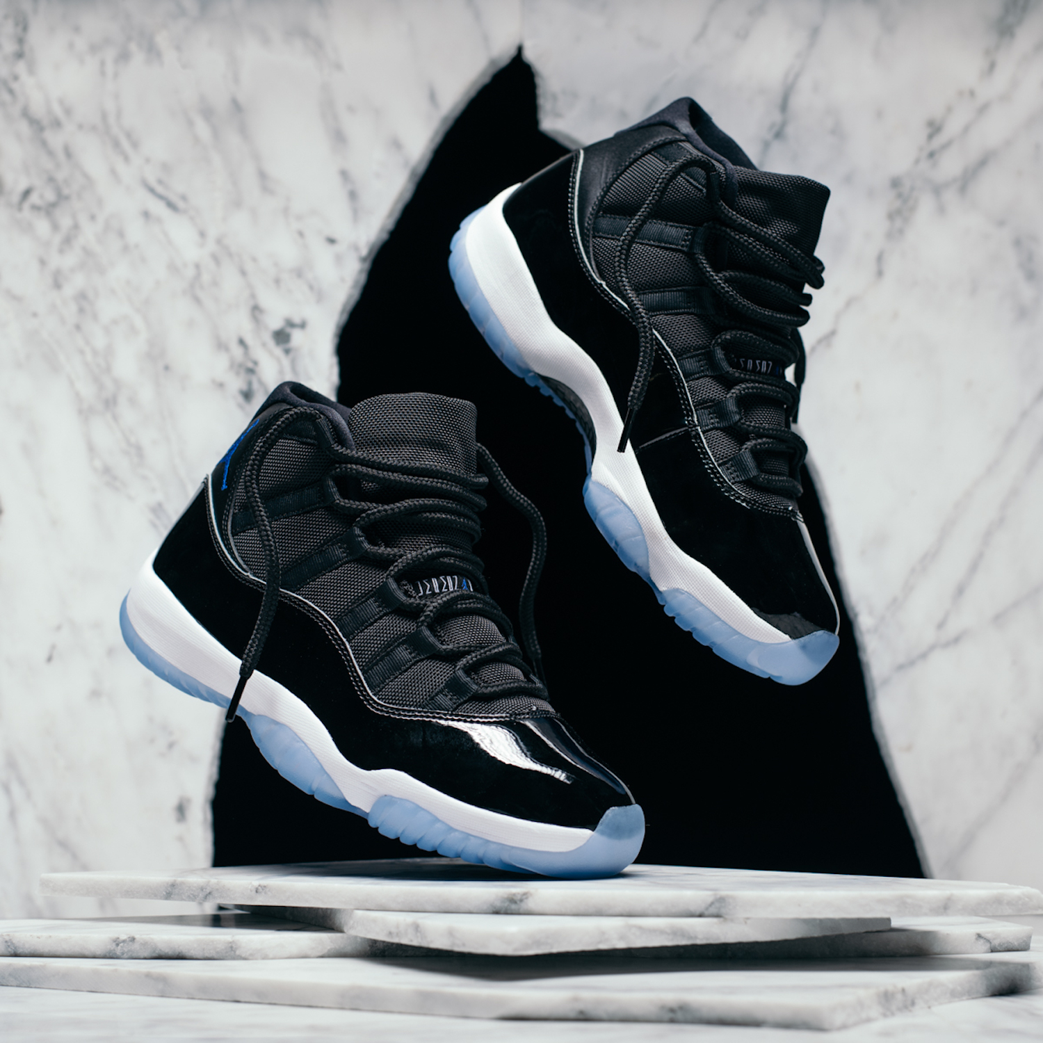 air jordan 11 space jam