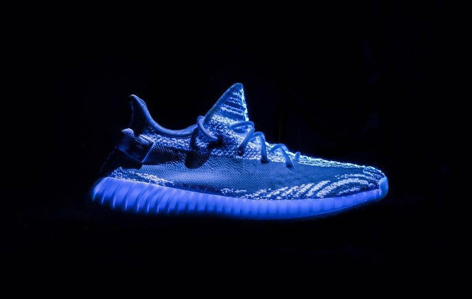 glow yeezy 350