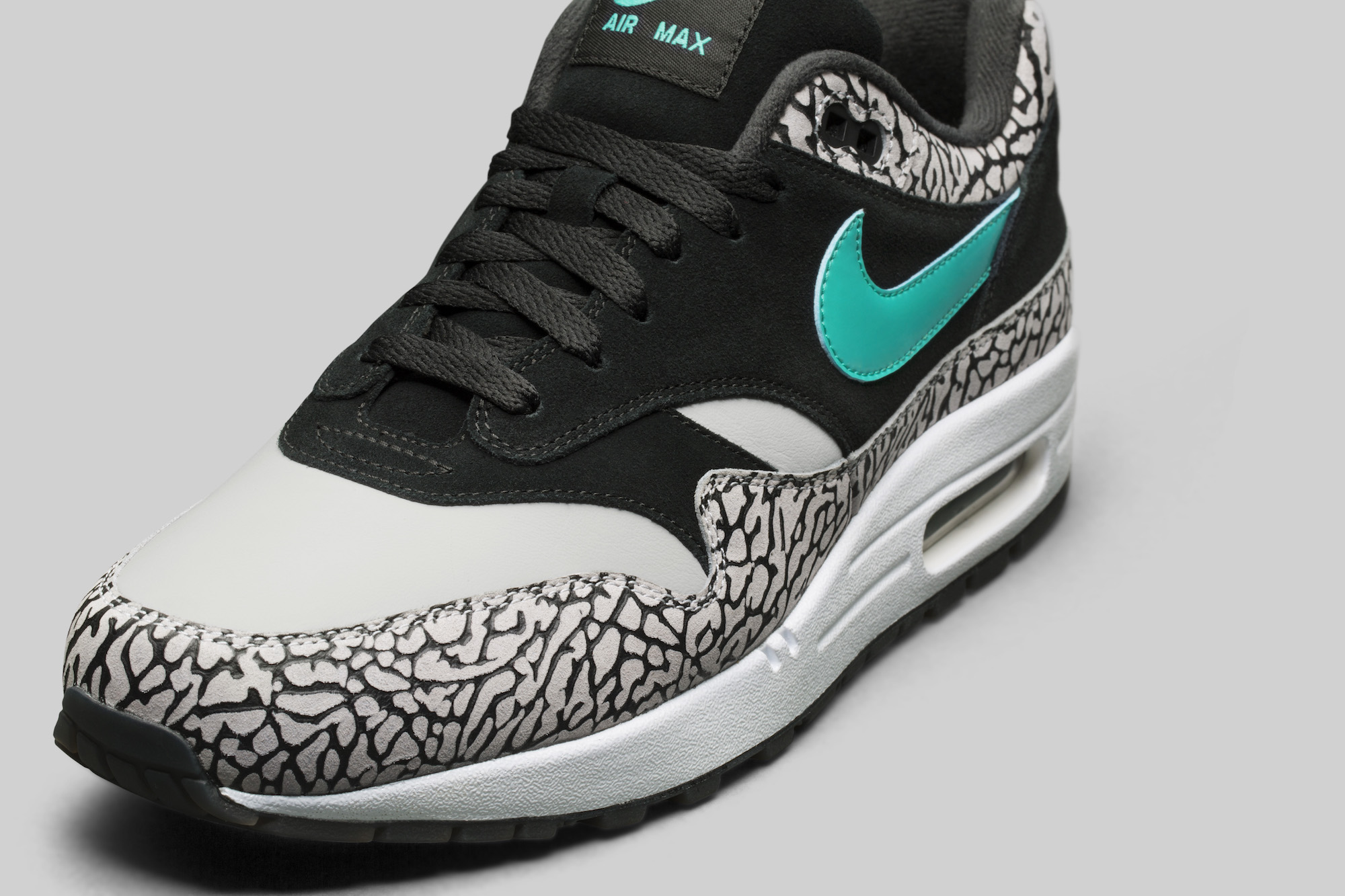 The atmos Air Max 1 x Jordan III Pack Has an Official Release Date