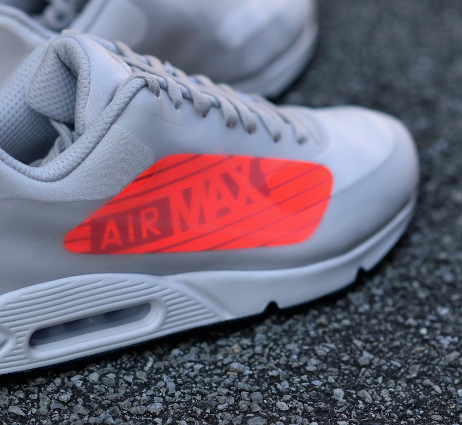 Nike Replaces the Swoosh on This Version of the Air Max 90 ...