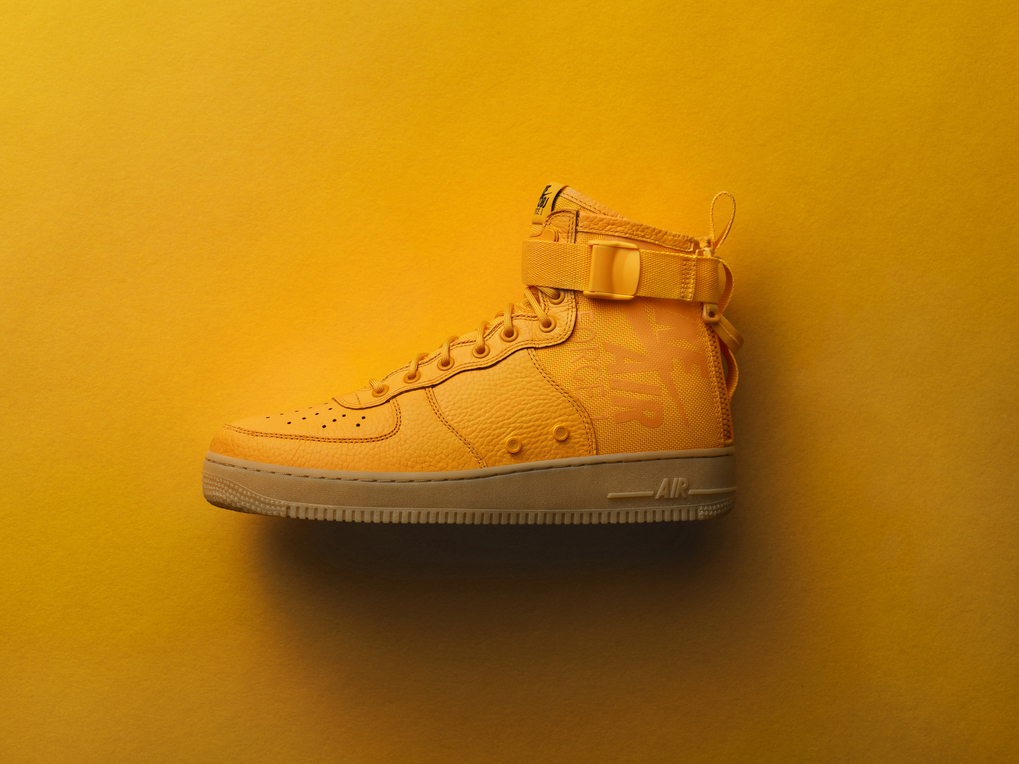 Lifestyle Shoe is an SF AF1 Mid 