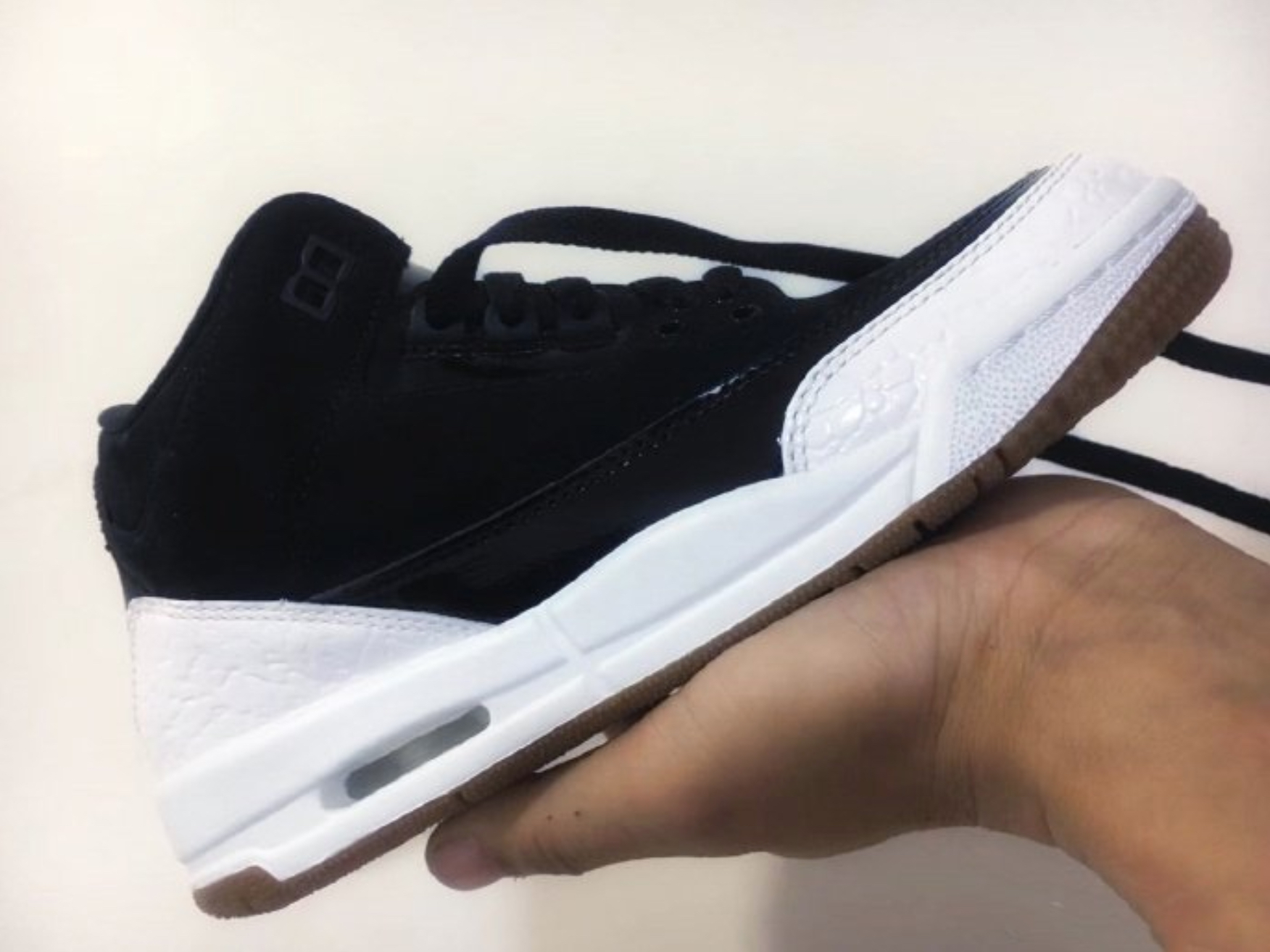 First Look At The Air Jordan 3 Retro Se In Anthracite White Weartesters