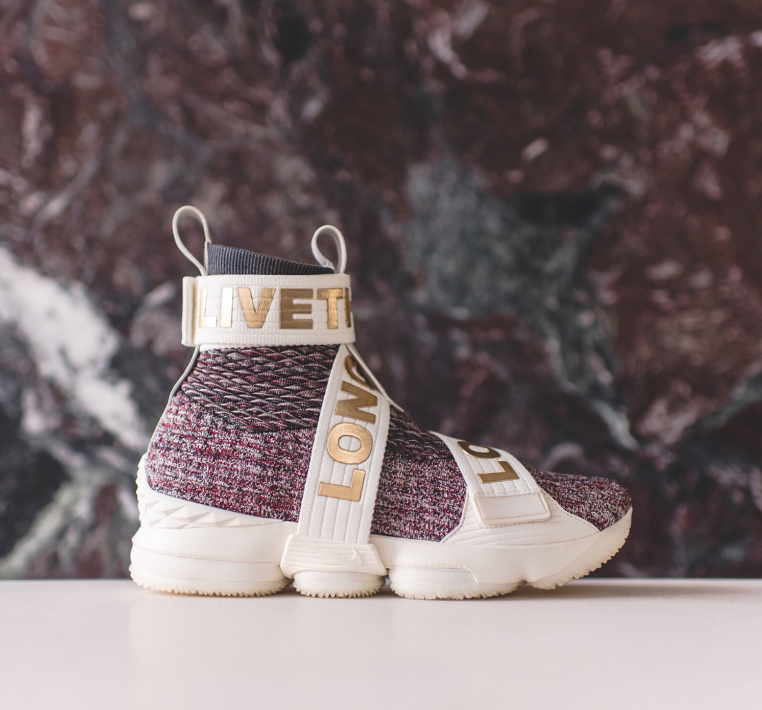 kith lebron 15