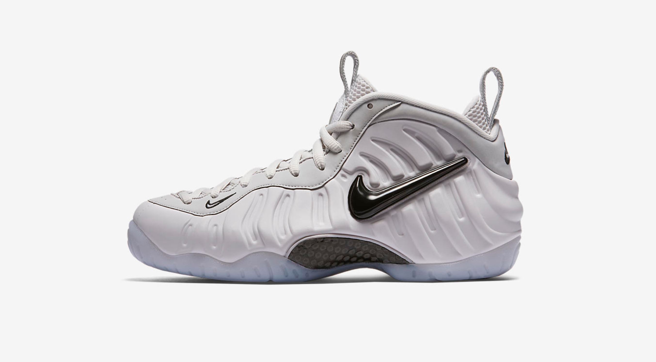 nike air foamposite swoosh