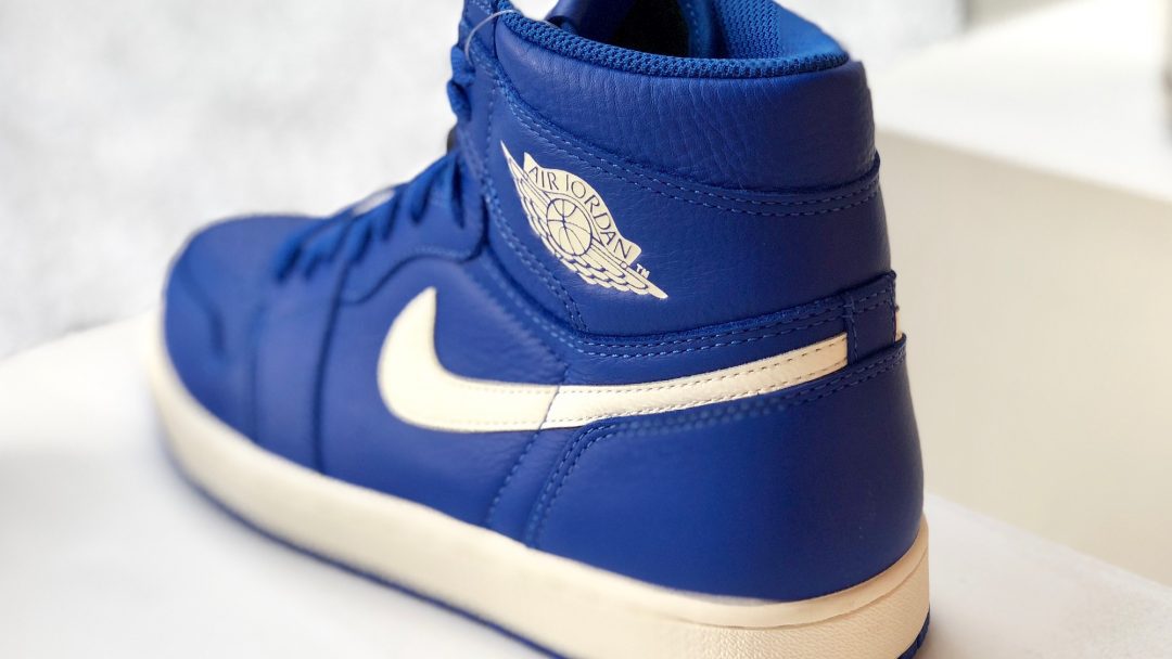 air jordan 1 hyper royal outfit