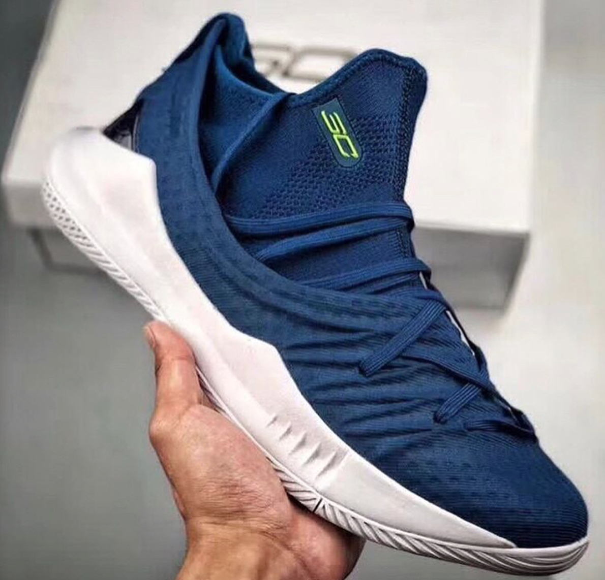 Under Armour Curry 5 Surfaces in Navy 