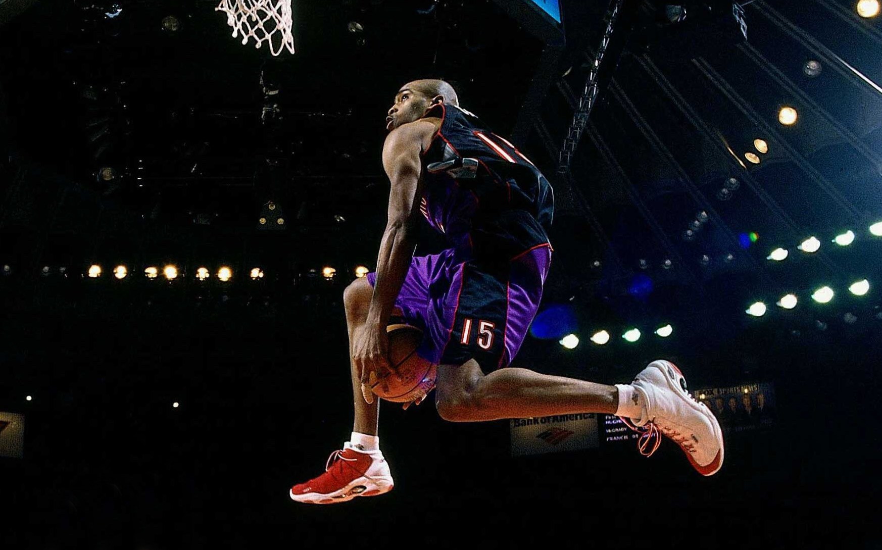 Vince Carter's AND1 Tai Chi 'Dunk 