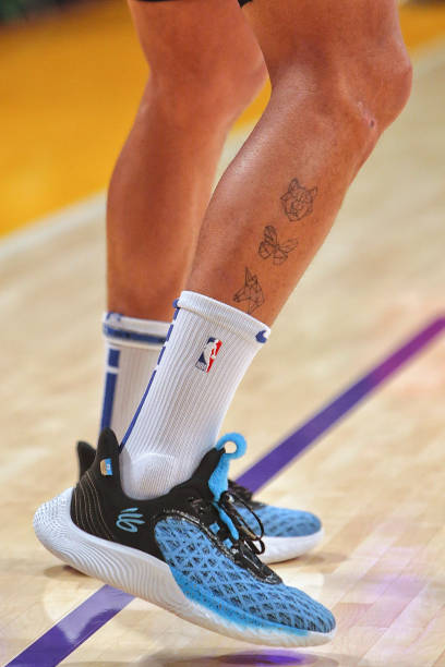 Does anyone know anything about this shoe called Curry Flow POD? The china  official website puts it under bball shoes. : r/BBallShoes