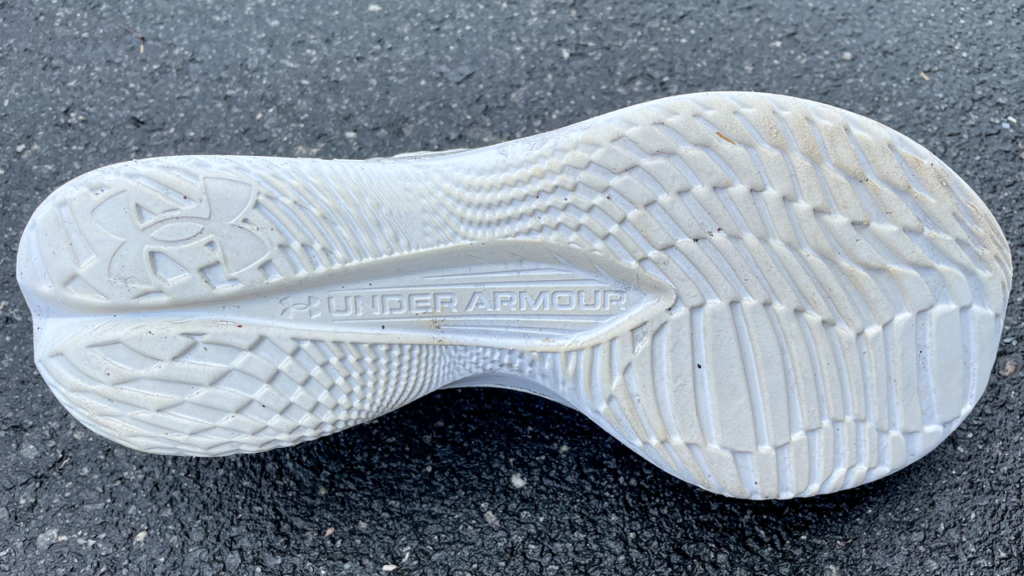 Under Armour Flow Velociti Elite Review: Go With The High-Speed Flow -  Believe in the Run